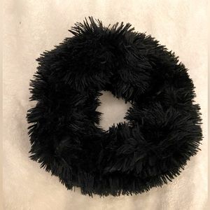 Steve Madden Black Fuzzy Infinity Scarf